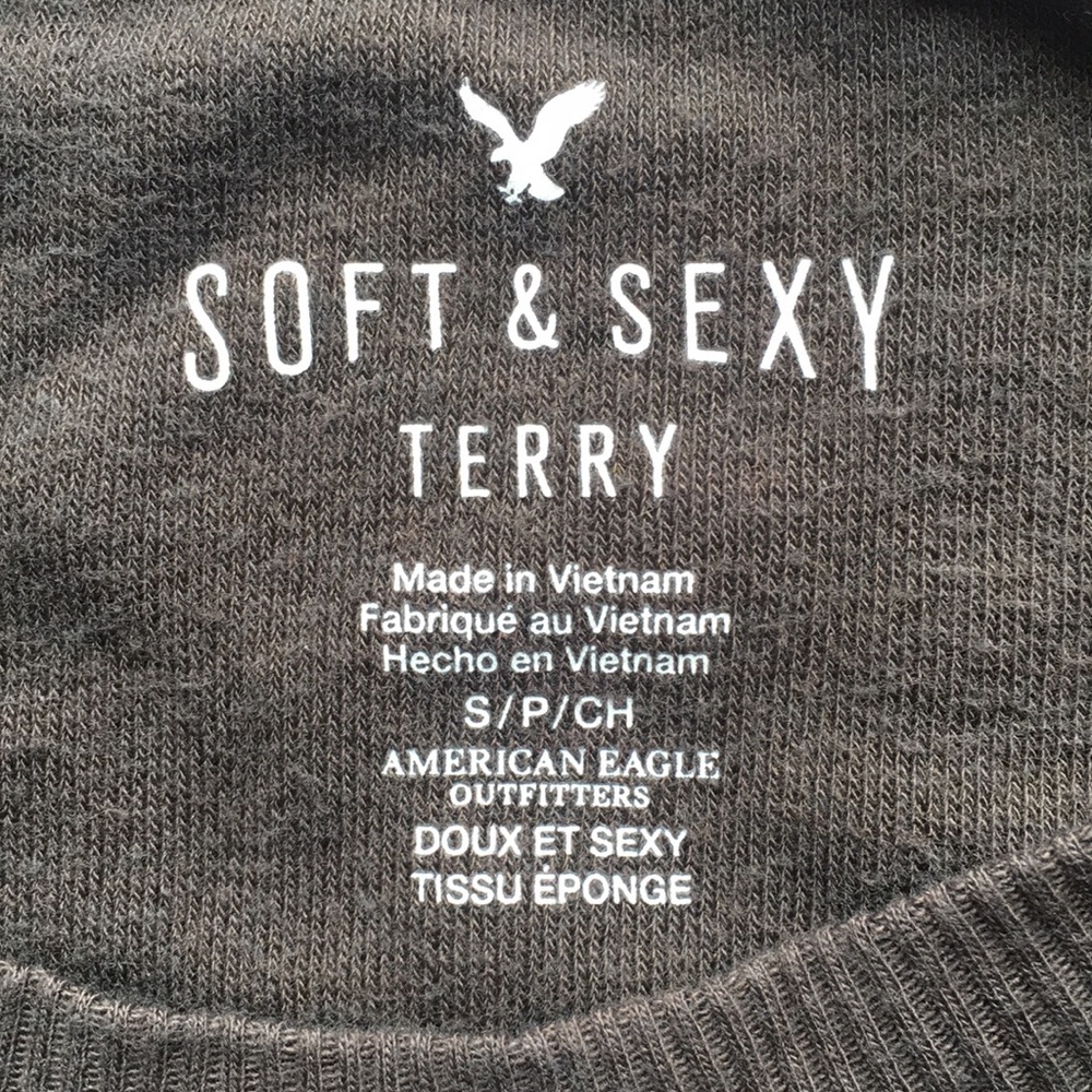 Soft, Comfortable Crew-neck Sweater - Picture 3 of 3